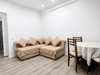 Green Courtyard Apartment, Tbilisi - 6