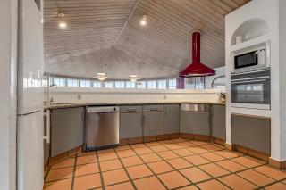 Stråtækt Feriehus Med Pool Sj690 - 7