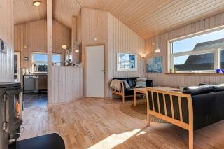 Skønt Feriehus Med Brændeovn Tæt På Havet Sj875 - 5