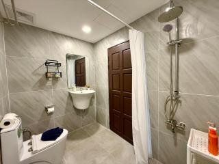 Time Out Beachfront Suites - 2