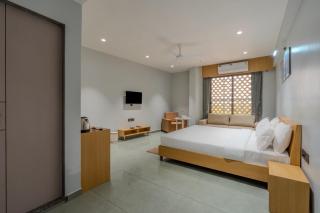 Hotel monville daman - 3