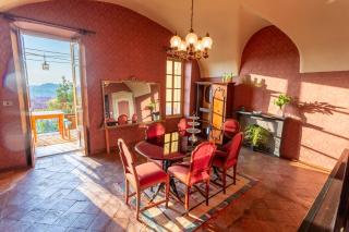 Villa Piemonte - Simple & Historic Group accommodation - 7