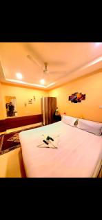 Galaxy Stellar Suites - 1