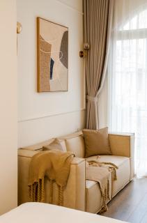 Dear Autumn House - 5