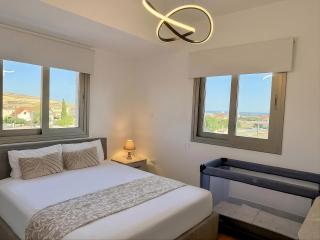 Maison Lazarus - Serene SeaView Luxe Apt Close to Larnaca & Ayia Napa - 9