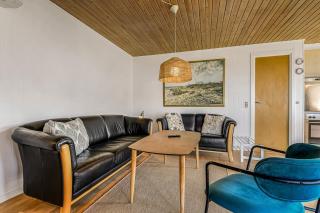 Godt Beliggende Feriehus Med Havkig Sj1026 - 6