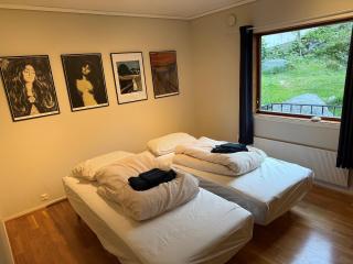 The Apple House - a single dwelling with garden centrally located in Madla - 1