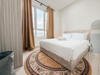 Mountain City View 3BR Condo with Swimming Pool & Free WiFi Netflix - 2