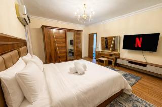 Nilefront 3BDR Apartment with Panoramic Views l Agouza - 4