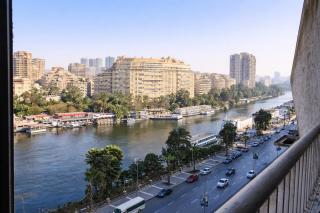 Nilefront 3BDR Apartment with Panoramic Views l Agouza - 0