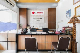 RedDoorz Plus near Palembang Airport 3 - 6