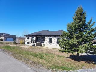 Quarto Gananoque #1 - 1