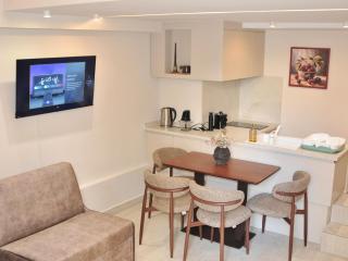 Fleeville Zhan Apartment 3 - 7