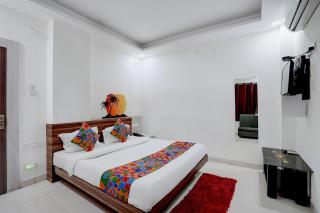 FabHotel Saanvi Paradise - 6