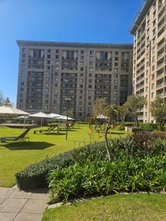 Prestige Apartments Wespoint in Sandton - 0