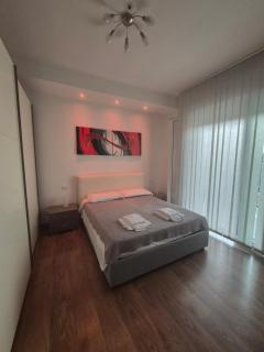 Reggio Emilia Central Design Apartment - 6