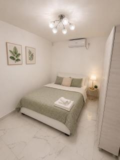 AFY STAYS Boutique Apartments - 9