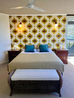 Araluen, Esplanade, Caloundra - 1