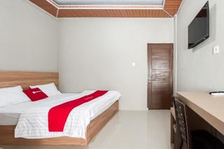 RedDoorz Syariah at Penginapan Kamalo Padang - 4