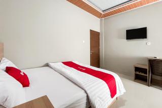 RedDoorz Syariah at Penginapan Kamalo Padang - 5