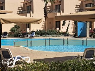 Sky View Suites Hotel - 8