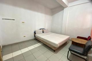 Hotel O near RS Awal Bros Sudirman formerly Flora Hotel - 5