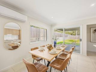 Stylish 4BR Family Retreat Peaceful and Convenient - 7