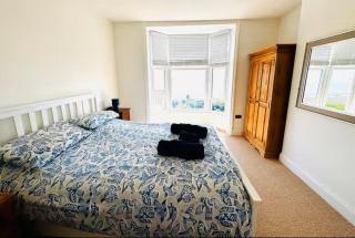 Ventnor 4-Bed House Sleeps 8 Parking & Pets Ok - Ventnor - 8