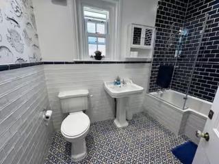 Ventnor 4-Bed House Sleeps 8 Parking & Pets Ok - Ventnor - 4