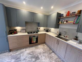 Cosy Modern 3 Bed Townhouse in Putney - 2