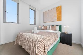 The Valley 1BR plus Sofa Bed Parking Pool and Gym - 7