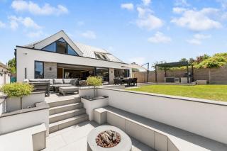 Willow View Luxury Family Retreat in Talbot Woods - 0
