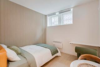 002 Cook - Loft in the Heart of Old Quebec - 0