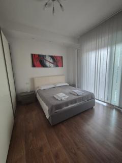 Reggio Emilia Central Design Apartment - 9