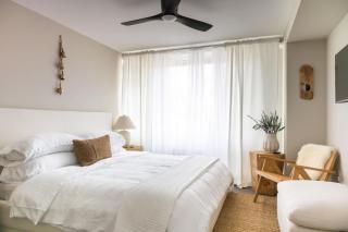 The Madison - Gracious 2 Bed 2 Bath Apartment with Free Parking - 0