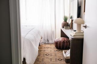 The Madison - Gracious 2 Bed 2 Bath Apartment with Free Parking - 7