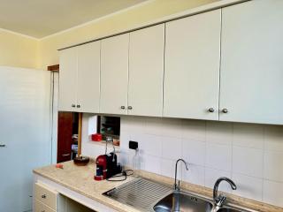 Apartment in a Villa with a Garden - La Fleur - 1