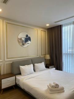 Solara Luxury Landmark Apartments - 5