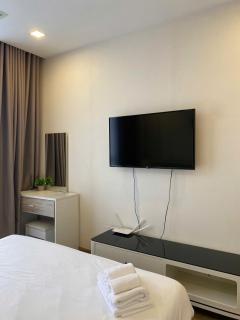 Solara Luxury Landmark Apartments - 4