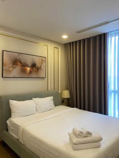 Solara Luxury Landmark Apartments - 3