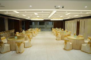 Hotel Kalyani Landmark - 6