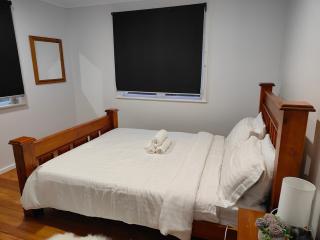 Heritage Meets Modern Comfort in Wellington-Tawa - 9