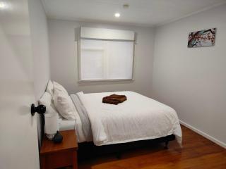 Heritage Meets Modern Comfort in Wellington-Tawa - 7