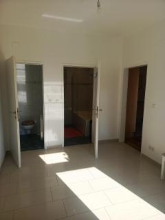 Spacious Heritage Apartment for Groups - 3