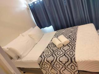 Mactan Airport 1BR Resort with Pool - 1