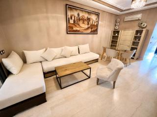 GUELIZ, majorelle, Beautiful apartment with large terrace - 9