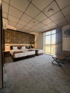 Shapol Hotel - 1