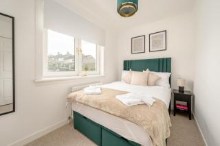 Westland 2 Bedroom House - Glasgow - 5