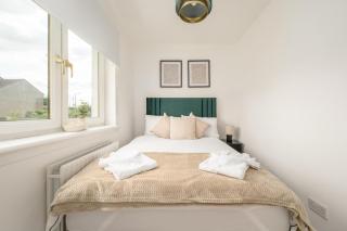 Westland 2 Bedroom House - Glasgow - 3