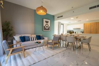 Modern 4BR with Maid Room - Al Raha Canal Escape - Abu Dhabi - 1